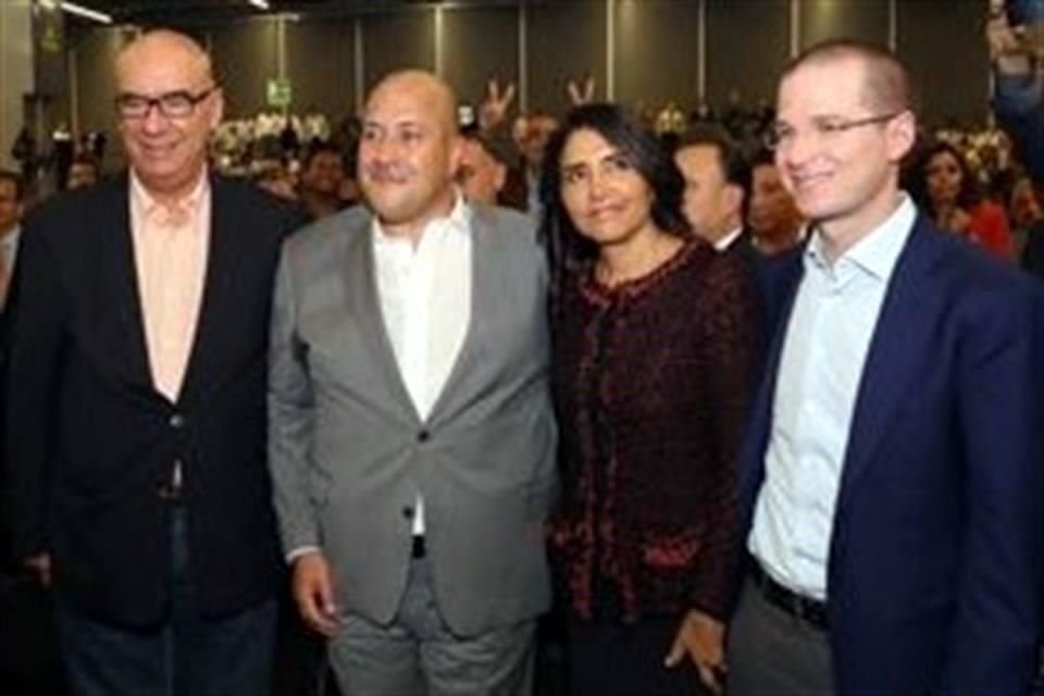 A través de un comunicado, el dirigente Ricardo Anaya anunció que el blanquiazul promoverá 'cirugía mayor' al presupuesto de egresos 2018 para eliminar gastos superfluos.