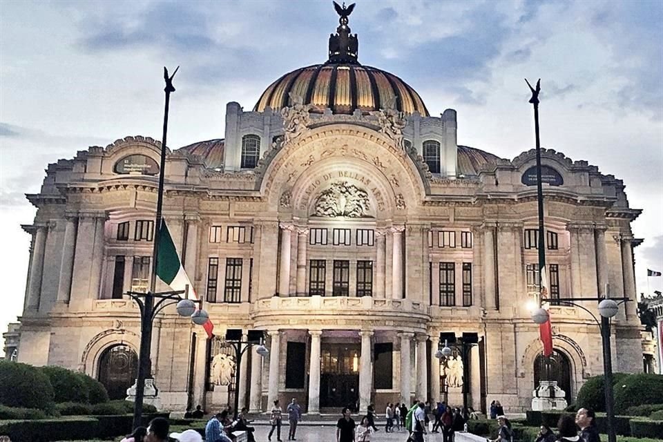 El Palacio de Bellas Artes presentó daños menores tras el sismo de magnitud 7.1 del 19 de septiembre.