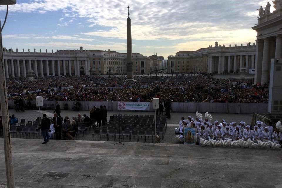 Francisco aplaudió y agradeció la iniciativa de Caritas Internationalis durante la audiencia general celebrada en la plaza de San Pedro.