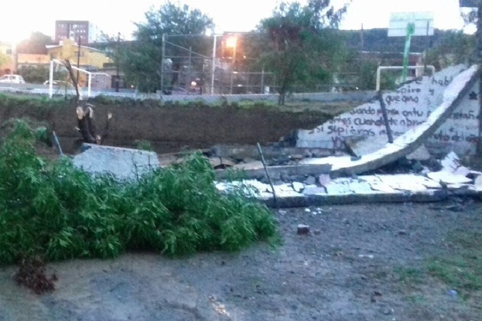 La Primaria Cesáreo Ramírez, en la Colonia Villa Alegre, resultó con daños.