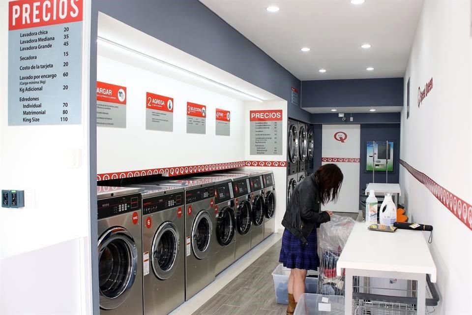 Unos 135 mil pequeños negocios en la Ciudad de México, entre ellos lavanderías, cerrarán por caídas en sus ventas ante la falta de clientes y de condiciones para atenderlos.