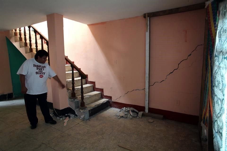 La pérdida estimada de viviendas con seguro ligado a créditos hipotecarios donde participan bancos, Infonavit y Fovissste fue de 3 mil 29 millones de pesos.