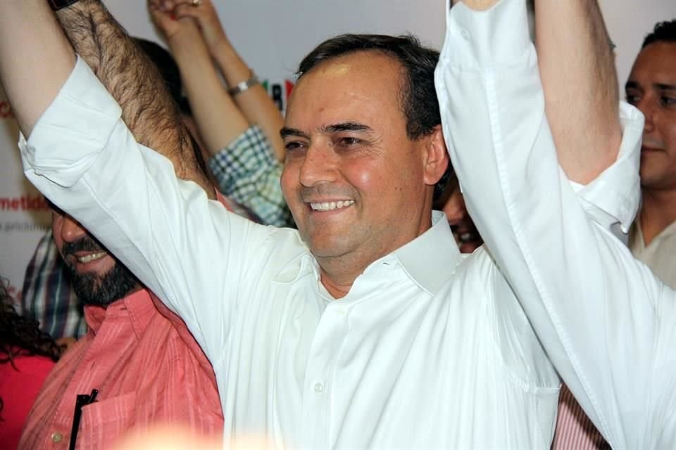 Javier Garfio fue detenido por el presunto delito de peculado durante su gestin como Secretario de Comunicaciones y Obras Pblicas.