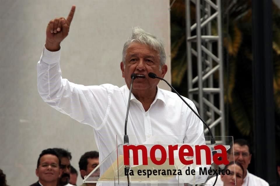 'Yo admiro a Claudia Sheinbaum, para que quede claro', dijo durante una gira en Nayarit AMLO