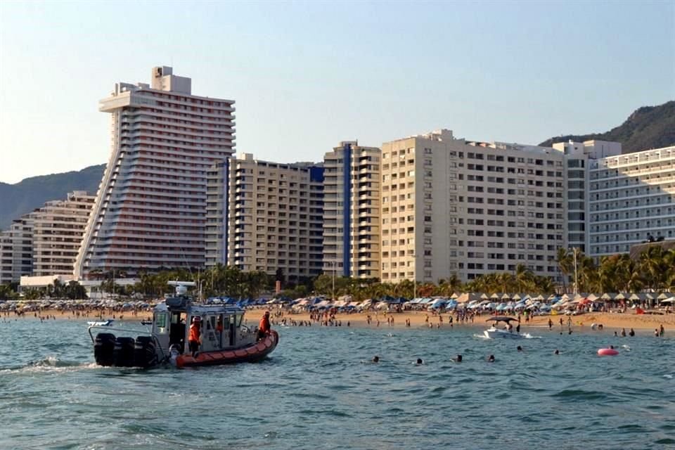 Los hoteles cerrados en Acapulco se mantendrán así hasta el 30 de abril.