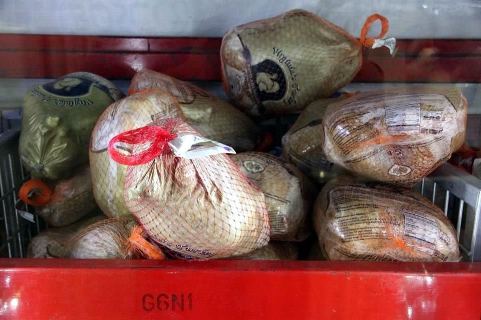 Marco Parson, presidente de la Sección Nacional de Productores de Guajolote de la Unión Nacional de Avicultores, dijo que el País tiene la capacidad instalada para producir los 3 millones de pavos que se demandan, pero la falta de cupos a la importación es lo que desplaza ese crecimiento.