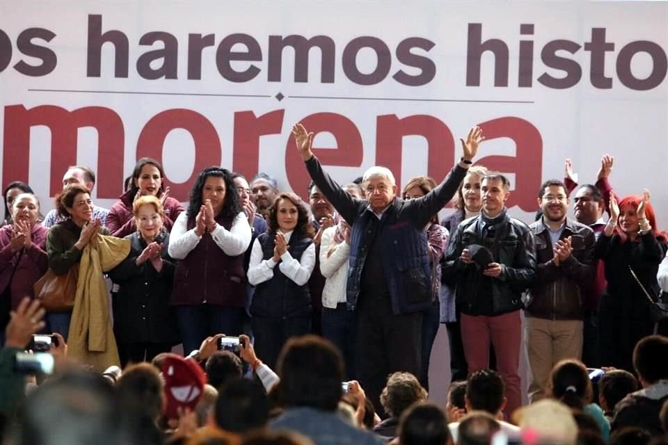 López Obrador consideró que no hay que temer por la aprobación de la Ley de Seguridad Interior, pues en la Constitución no se modificó que el Presidente sigue siendo el comandante supremo.