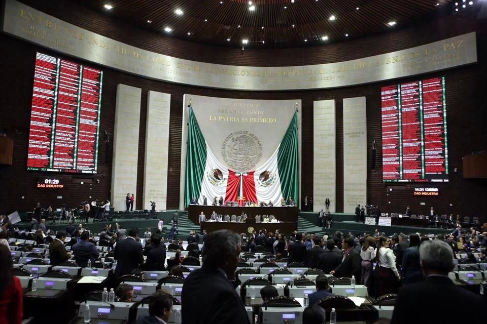 El PRI, partido del Presidente Enrique Peña Nieto, será la quinta fuerza legislativa en la Cámara de Diputados, según distribución de INE.