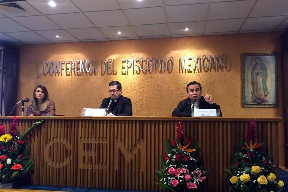 Integrantes del Observatorio Eclesial y especialistas en religin criticaron que presidenciables violaron el Estado laico al reunirse en abril con Obispos catlicos de la Conferencia del Episcopado Mexicano (CEM).