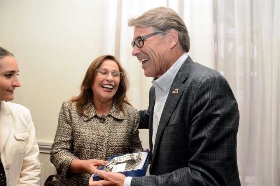 Rick Perry se reuni ayer con Roco Nahle, designada como la prxima Secretaria de Energa.