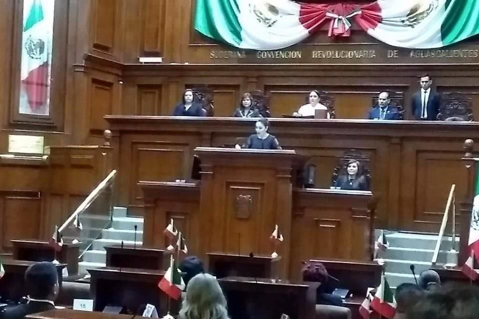 AMLO criticó al Congreso de Aguascalientes por votar en contra de incorporar a la Constitución programas sociales de su Gobierno.
