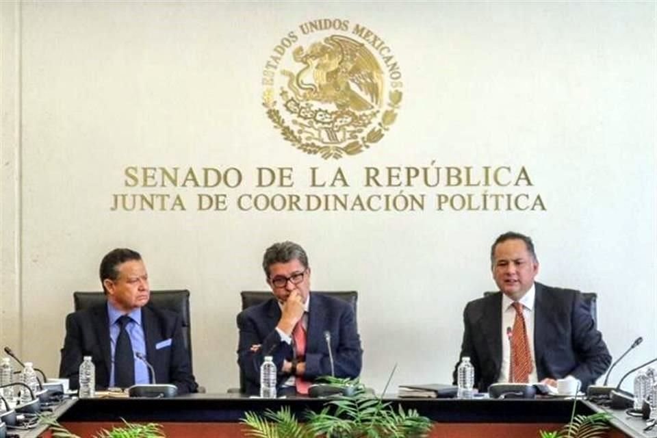 Luego que AMLO dijo que Robles es 'chivo expiatorio', Santiago Nieto, propuesto para UIF, dijo que no es la única que debe ser indagada.