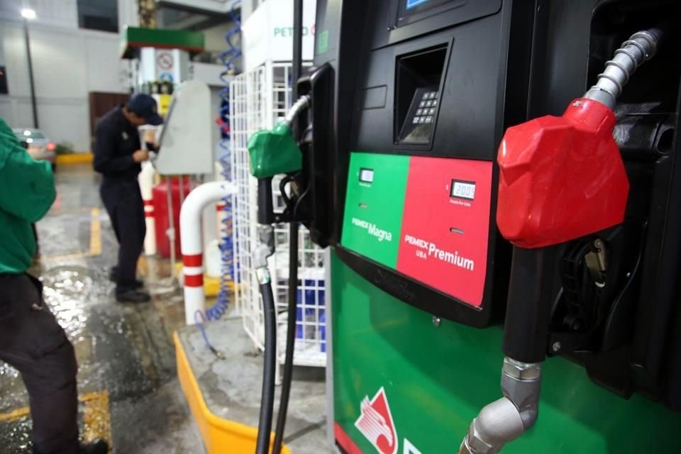 El grupo para eliminar los obstáculos regulatorios que impiden la apertura de más gasolinerías podría quedar instaurado este mes. 