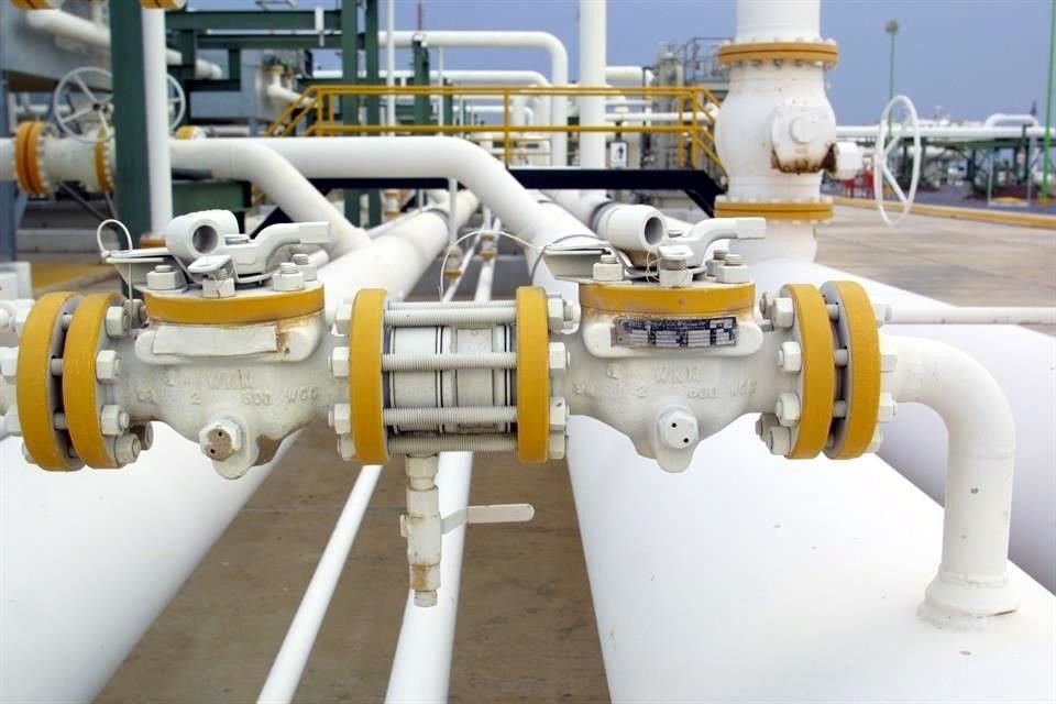 El precio de venta de primera mano de gas natural de Pemex aplica para sus diferentes contratos.