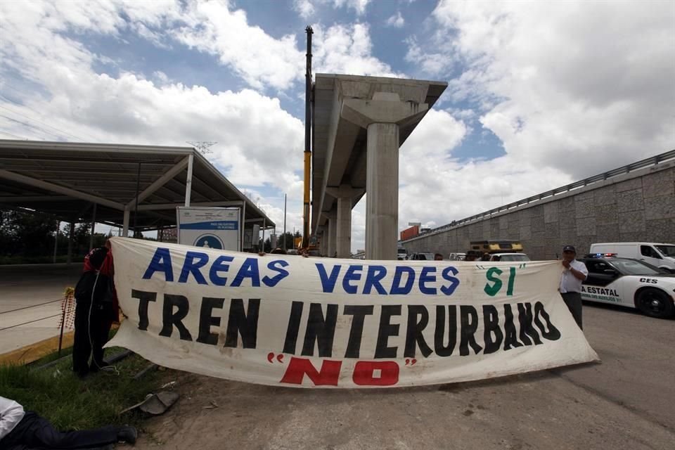 Comuneros han expresado su rechazo a las obras del Tren Interurbano Mxico-Toluca.