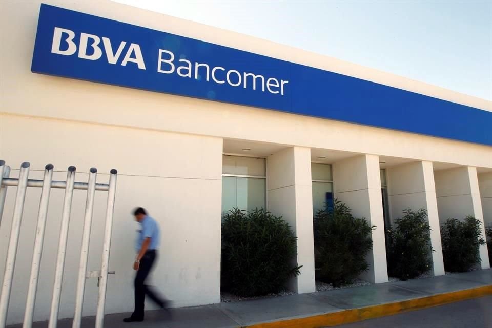 La utilidad neta de BBVA Bancomer fue de 11 mil 189 millones de pesos en en el trimestre.