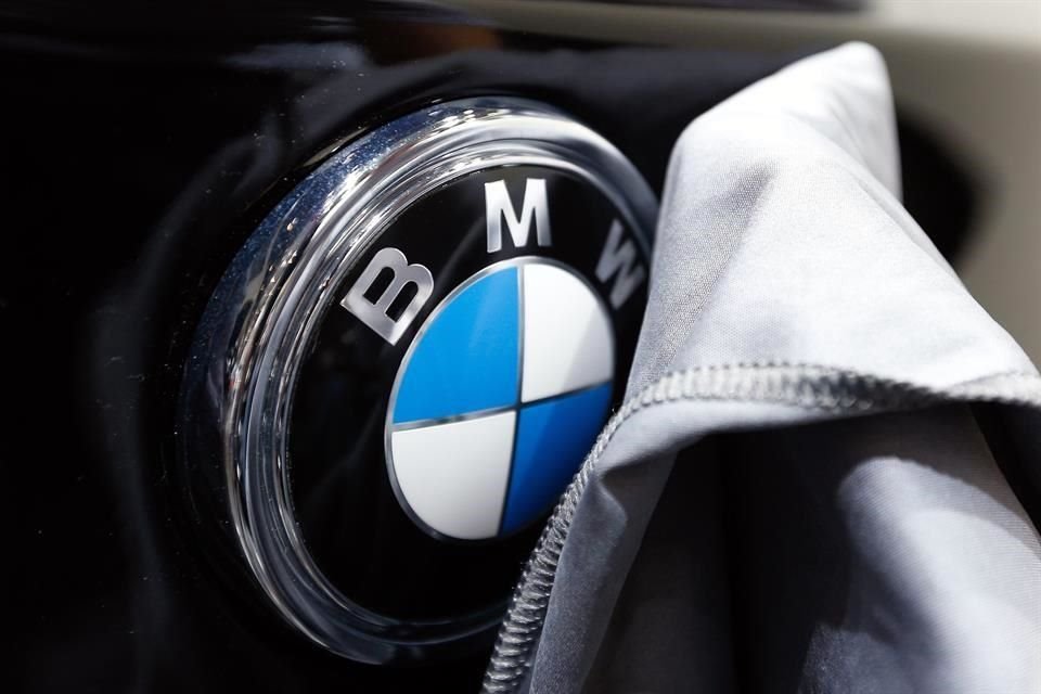 Entre enero y noviembre, BMW aumentó sus ventas en China 13.6 por ciento y vendió un total de 655 mil 783 vehículos. 