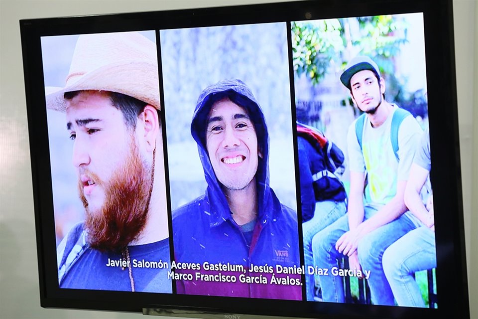 Los tres estudiantes estuvieron en el momento equivocado a la hora equivocada, de acuerdo a la investigación de la Fiscalía de Jalisco.