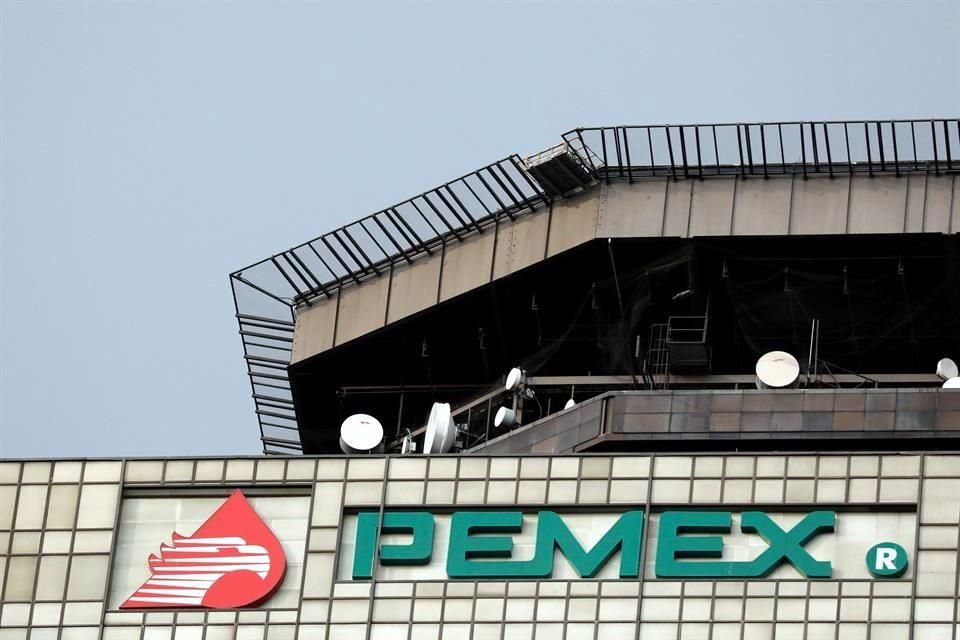 Pemex enfrenta vencimientos por 6 mil 700 millones de dólares y 7 mil 600 millones en 2020. 