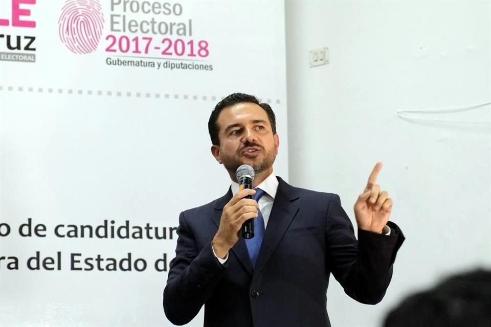 En Veracruz, Miguel ngel Yunes Mrquez, hijo del actual Gobernador, Miguel ngel Yunes Linares, abandera la alianza PAN-PRD-Movimiento Ciudadano para Gobernador.