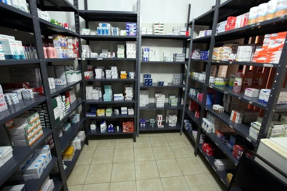 El sistema de salud demanda 2 mil 400 millones de piezas de medicamento al año.