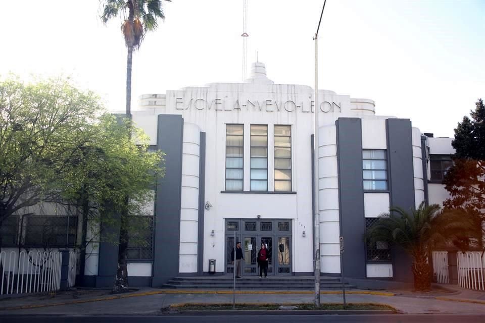 La Escuela Nuevo León y la Escuela Monumental Monterrey cuentan con un estilo streamline.
