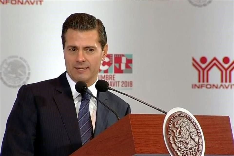 Peña participó en la inauguración de la Cumbre Infonavit.