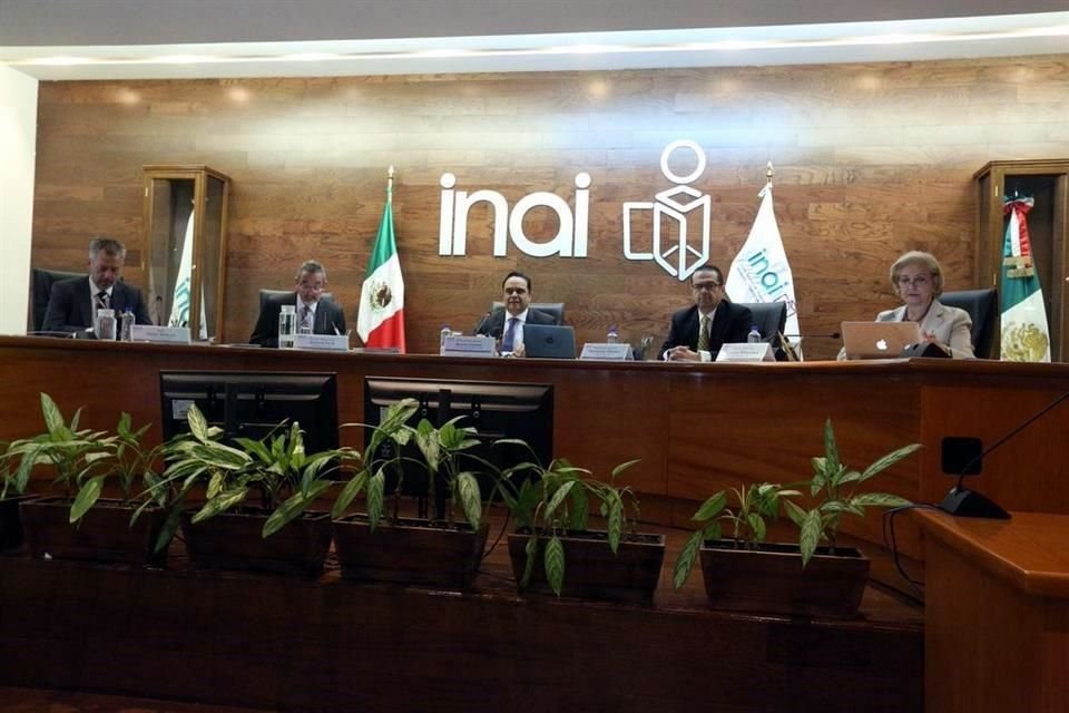 El Pleno del INAI resolvió interponer la acción de inconstitucionalidad contra la ley capitalina publicada en abril pasado, aunque tenía que haberse publicado desde julio de 2017.