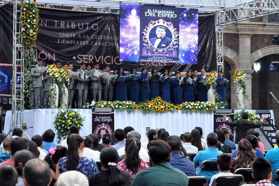 El evento de la Luz del Mundo en Bellas Artes, donde se homenajeó a Naasón Joaquín García, fue replicado en Morelos.