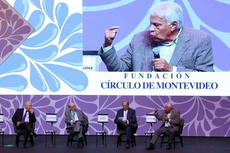 Los ex Mandatarios acudieron a la 25 reunión plenaria de la Fundación Círculo de Montevideo.