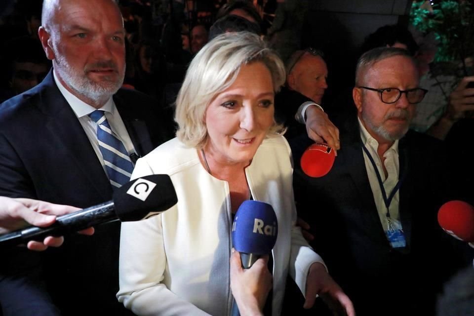 La oficina de Macron publicó un comunicado llamando decepcionante al desempeño de 22,5 por ciento para En Marcha contra 24,3 por ciento para el partido de Le Pen.