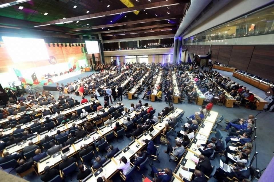 La primera Asamblea de ONU-Hábitat, que busca impulsar la urbanización sostenible, inició en Nairobi, Kenia, bajo la presidencia de México.
