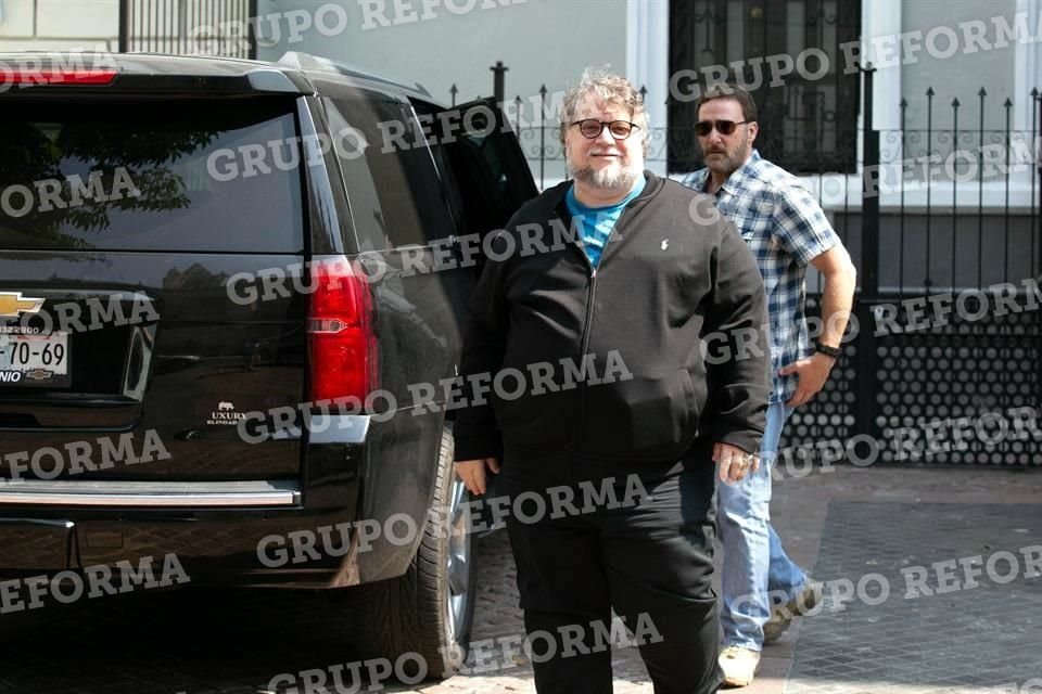 Guillermo del Toro sabe complacer y escuchar a su público. 