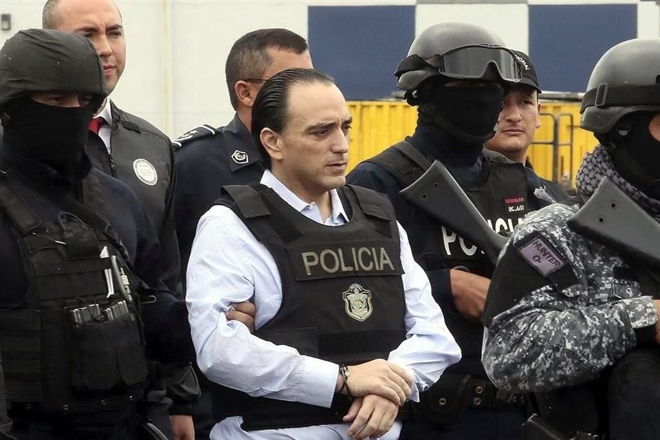 Roberto Borge, ex Gobernador de Quintana Roo, es sealado por un presunto lavado que asciende a ms de 900 millones de pesos.