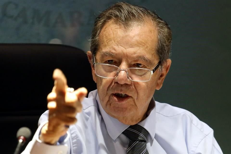 Porfirio Muñoz Ledo, presidente de la Mesa Directiva en la Cámara de Diputados.