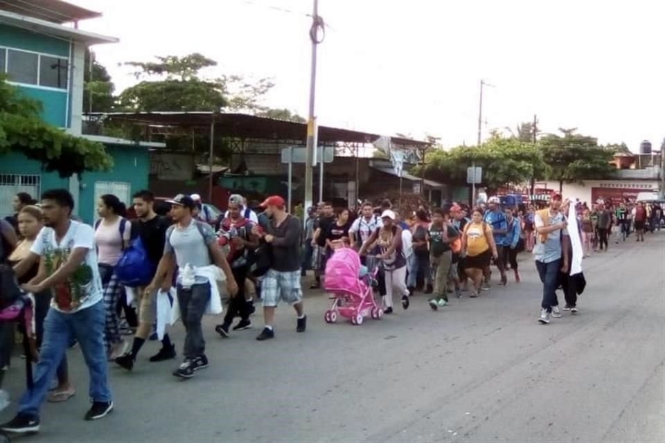 Los extranjeros se dirigen a la ciudad de Tapachula.