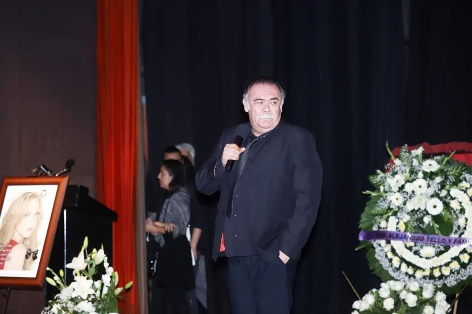 Jesús Ochoa, Presidente de la ANDA, fue uno de los primeros en tomar la palabra durante el homenaje.