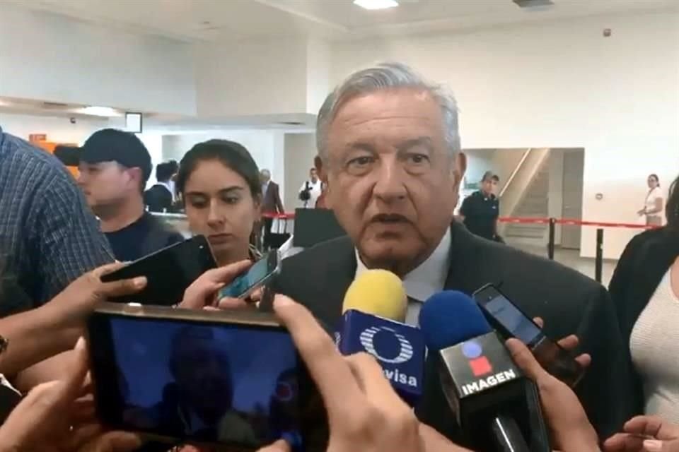 El Presidente Andrs Manuel Lpez Obrador arrib al Aeropuerto de Chihuahua.
