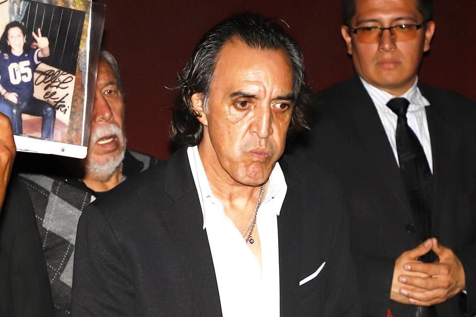 Luis Felipe Tovar acudió a apoyar a la familia de la artista.
