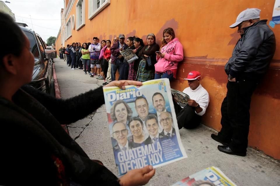 Los guatemaltecos acuden a las urnas de una elección presidencial marcada por la creciente migración debido a la pobreza y la violencia.