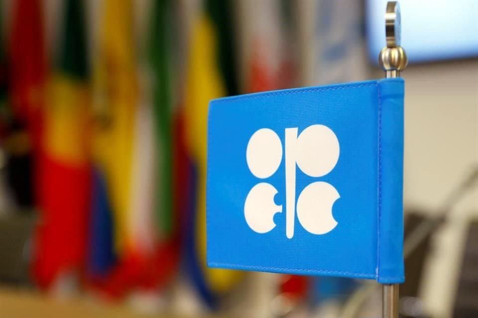 El grupo conocido como OPEP+ tenía previsto reunirse el 25 y 26 de junio, pero estuvo debatiendo durante el último mes una nueva fecha para la cita, en la que discutirán su política de producción.