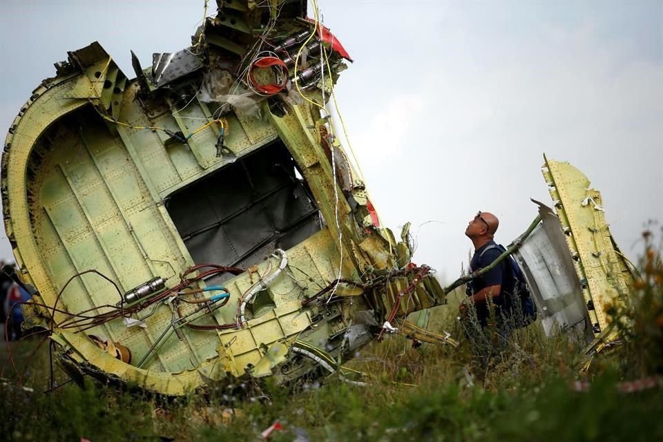 Cuatros sospechosos serán juzgados en marzo de 2020 por asesinato por el derribo del vuelo MH17 de Malaysia Airlines en 2014.