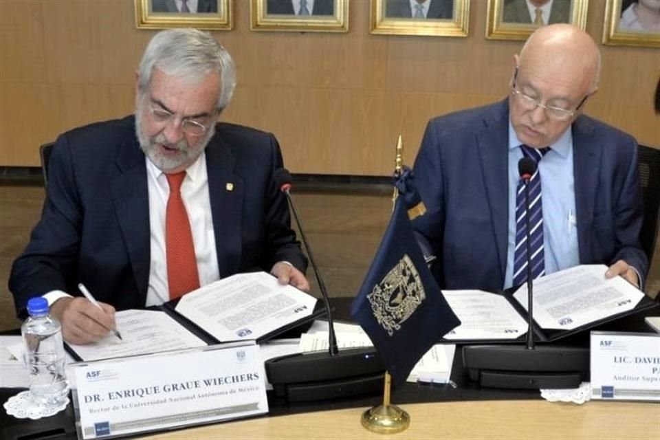 Firma del convenio entre la UNAM y ASF.