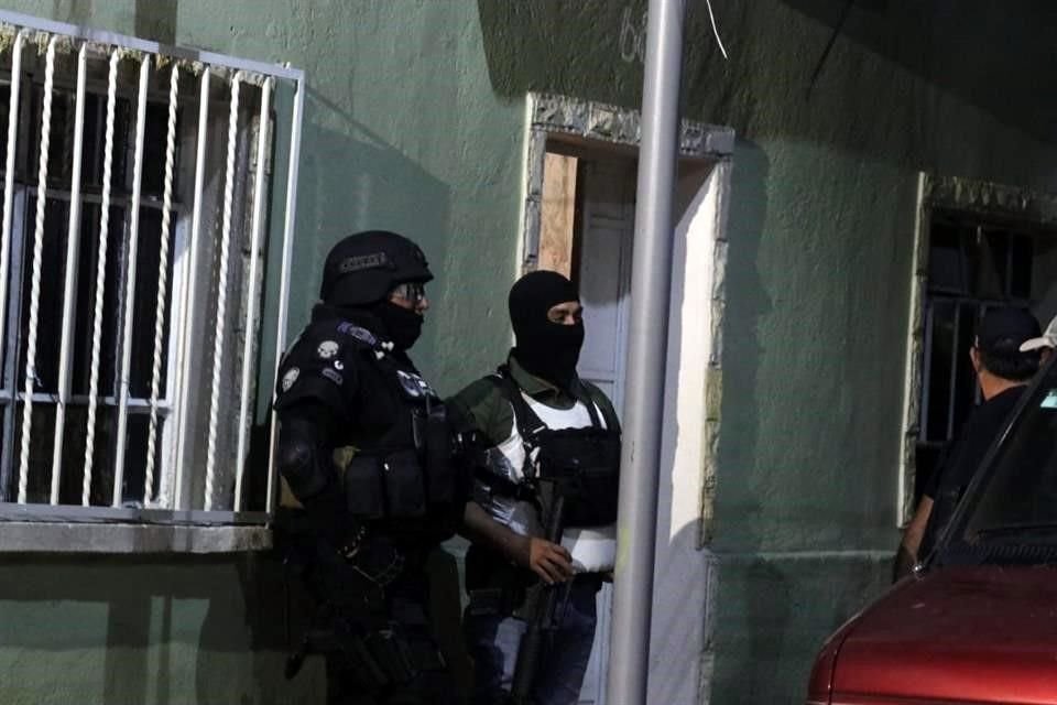 La Policía de Investigación de la PGJ-CDMX detuvo a 2 personas y decomisó 44 dosis de cocaína de un domicilio en la Colonia Lago Norte, Miguel Hidalgo