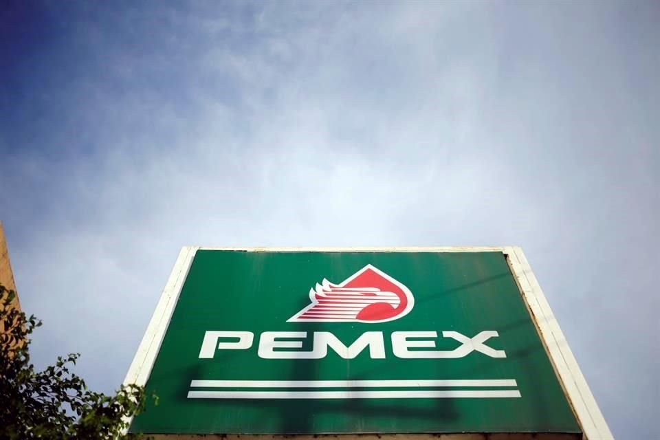El Mandatario indicó que a más tardar mañana se presentará el plan de mediano y largo plazo para apoyar a Pemex.