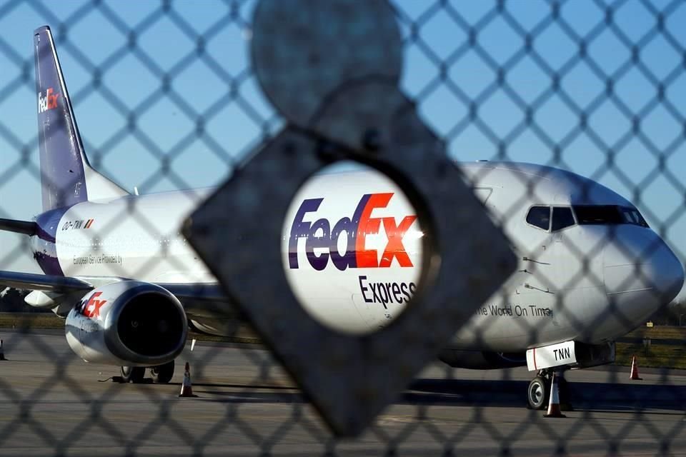 Huawei acusó a FedEx de enviar a EU sin autorización documentos que debían mandar a Japón.