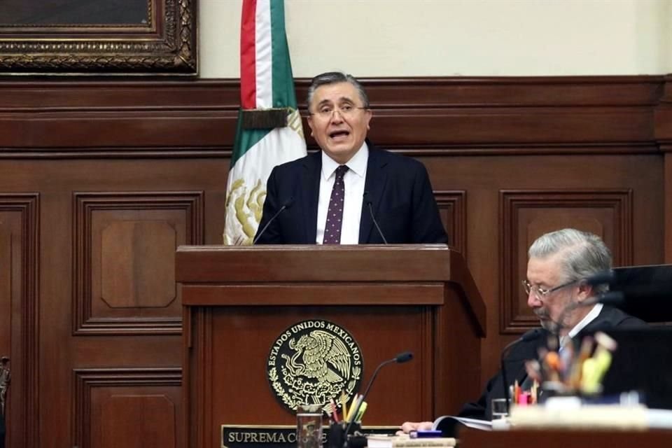 El presidente de la CNDH presentó su informe anual ante el Pleno de la Suprema Corte de Justicia.