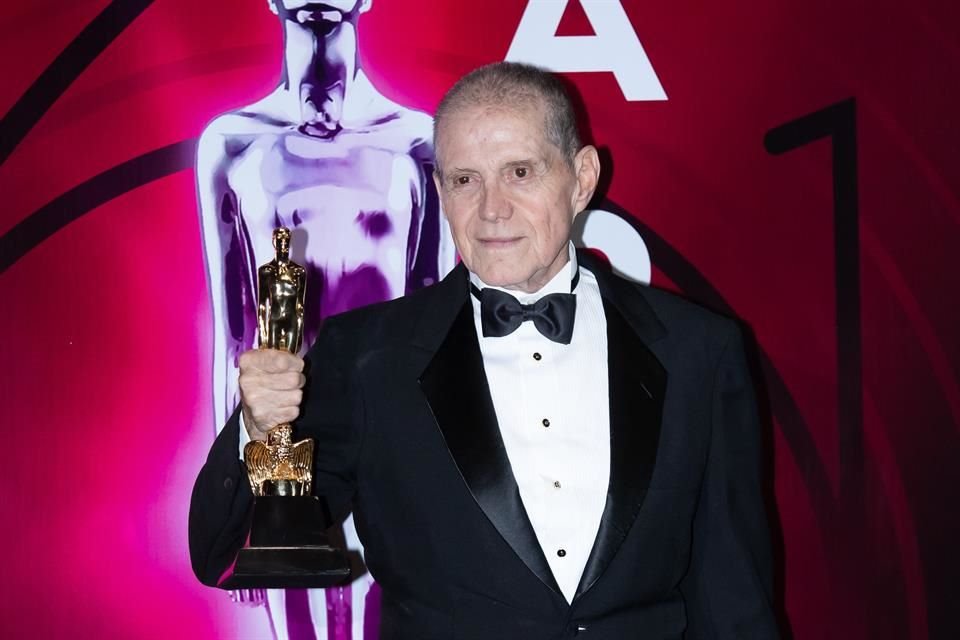 Héctor Bonilla celebró que los Premios Ariel se hicieran en la Cineteca Nacional.