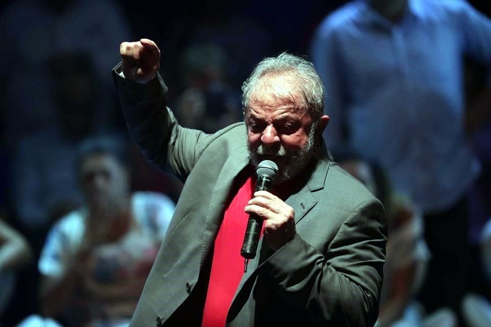 Un juez propuso que el ex Presidente de Brasil Lula da Silva se excarcelado hasta comprobar si juicio que le condeno tuvo imparcialidad.