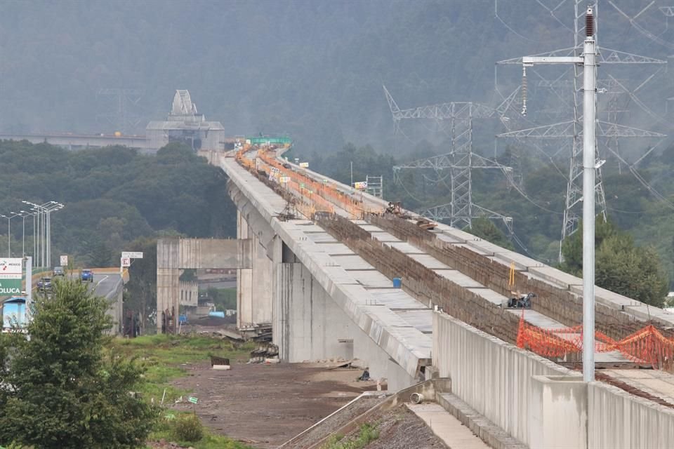 Peña Nieto contemplaba terminar el Tren Interurbano en su mandato.